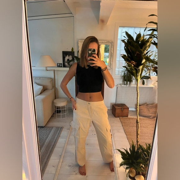 Zara Beige Colored Cargo Pants - Picture 1 of 4